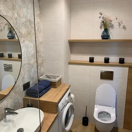 Vip W Parku Nad Zatoka アパート プツク