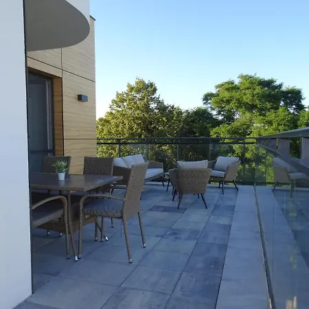 Vip W Parku Nad Zatoka アパート